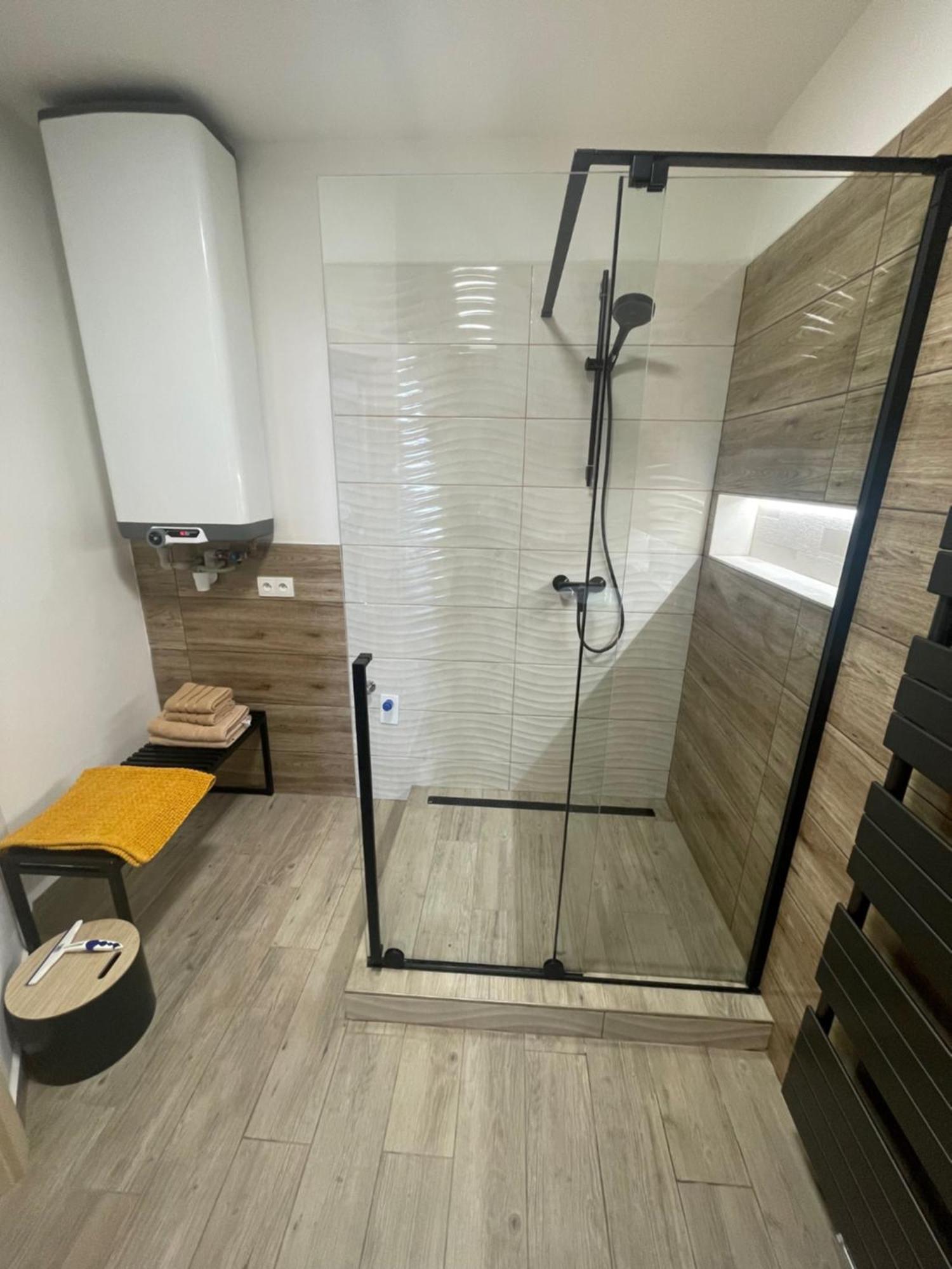 Apartman 184 - Vysoké Mýto Buitenkant foto